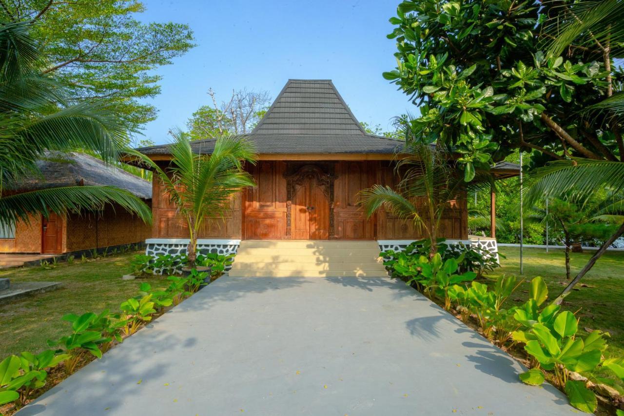 Bintan Exotica Resort By Waringin Hospitality Berakit Exterior photo