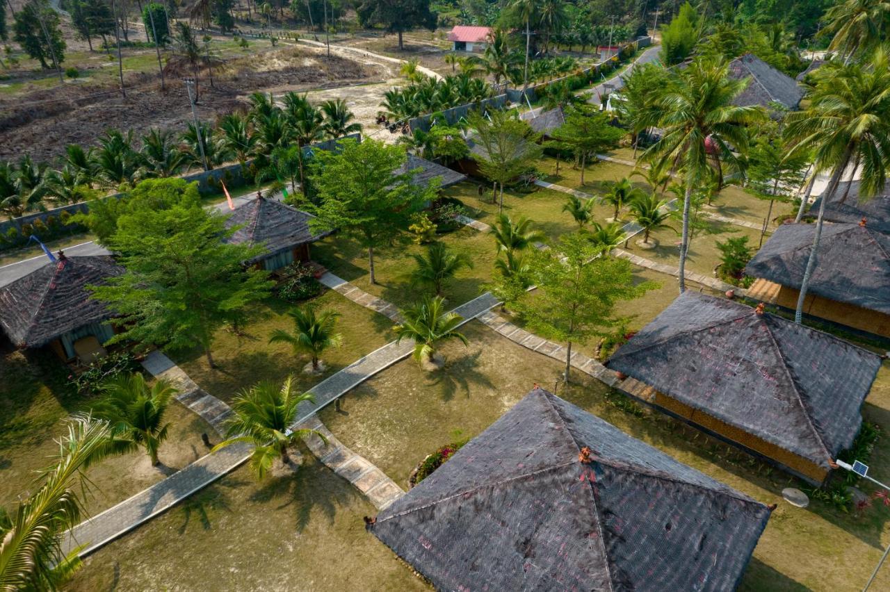 Bintan Exotica Resort By Waringin Hospitality Berakit Exterior photo